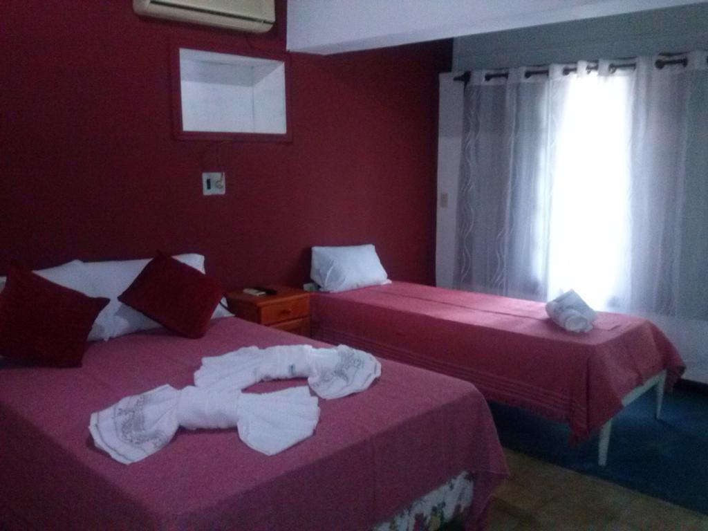 Petit Hotel Caraguata Puerto Iguazu Exterior photo